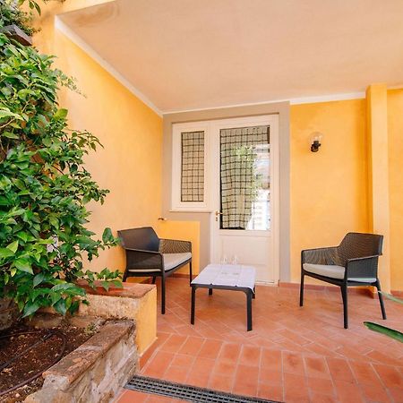 Holiday Home Il Borgo Degli Agrumi Uzzano Kültér fotó