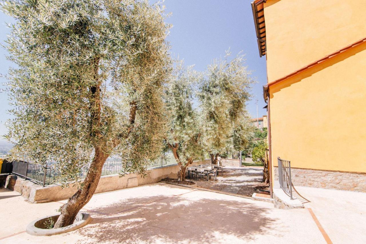 Holiday Home Il Borgo Degli Agrumi Uzzano Kültér fotó